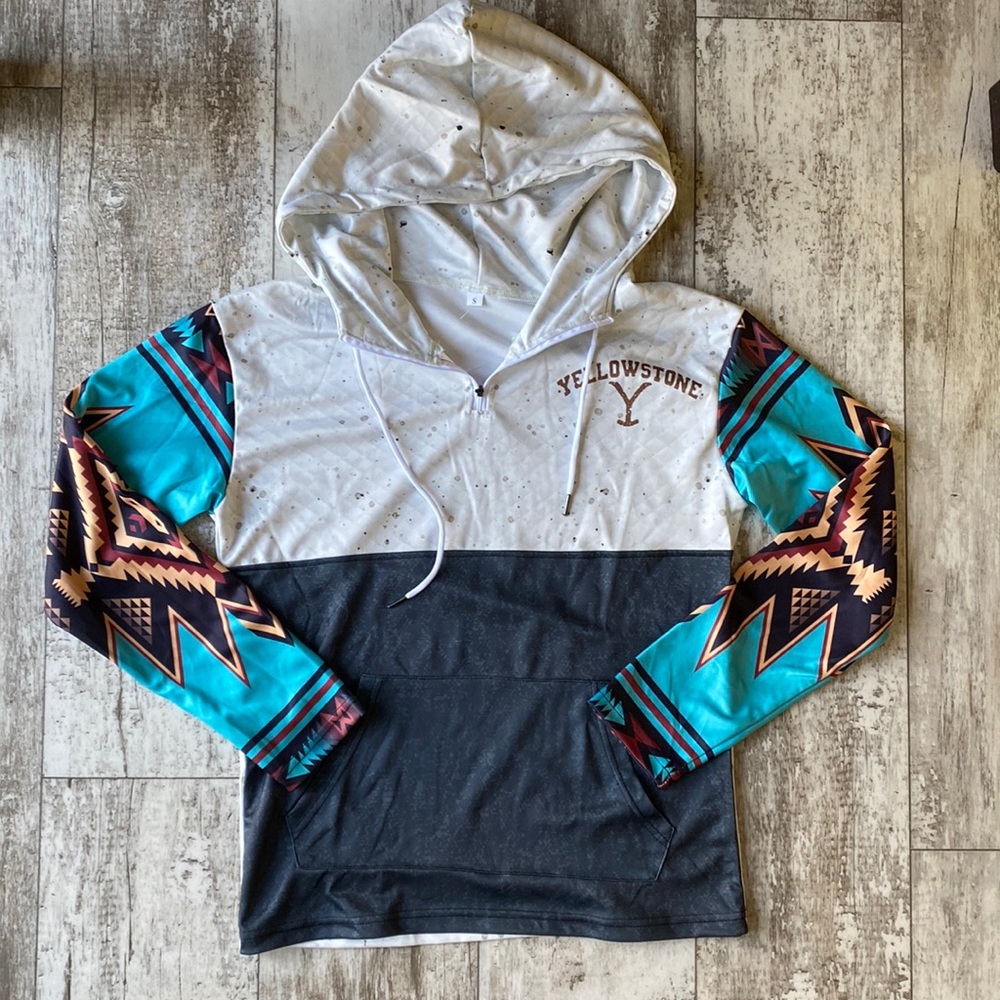 Women’s Western Yellowstone Aztec Pullover Hoodie